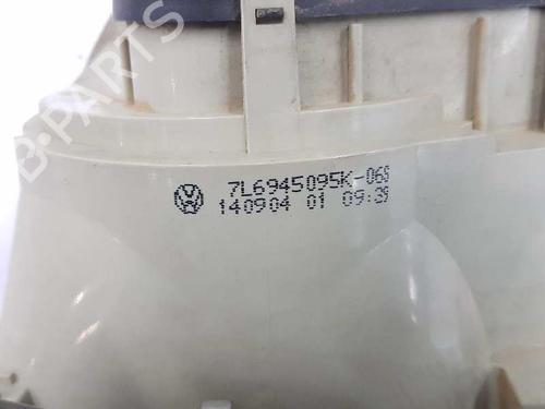 Left taillight VW TOUAREG (7LA, 7L6, 7L7) 2.5 R5 TDI | BP2236006C34 