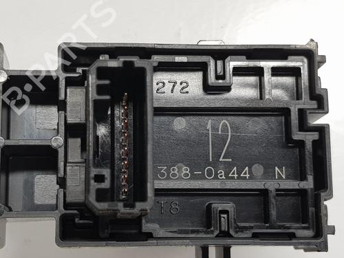 Right rear window switch TOYOTA HILUX VIII Platform/Chassis (_N1_)  | BP29370723I28 