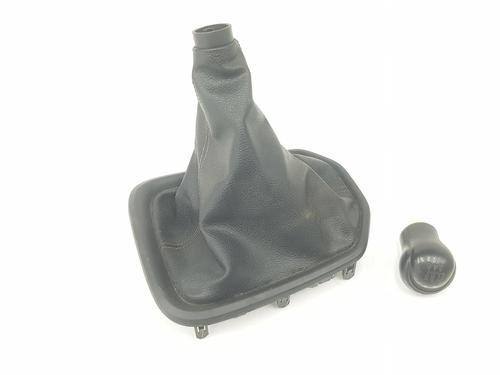 Used Shift knob TOYOTA HILUX VIII Pickup (_N1_) 2.4 D 4WD (GUN125_, GUN125R) (150 hp) 18345581