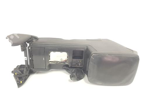 Armrest / Center console TOYOTA LAND CRUISER PRADO (_J15_) 2.8 D-4D (GDJ150_, GDJ155_, GDJ150, GDJ151) | BP29710916I20 