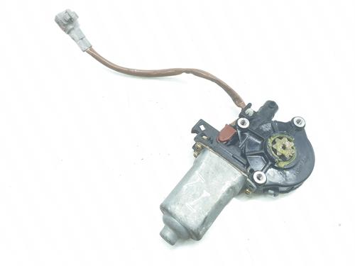 Used Left rear window motor TOYOTA LAND CRUISER 90 (_J9_) 3.0 TD (KZJ90_, KZJ95_, KZJ90R, KZJ95R, KZJ90W, KZJ95W) (125 hp) 18865217