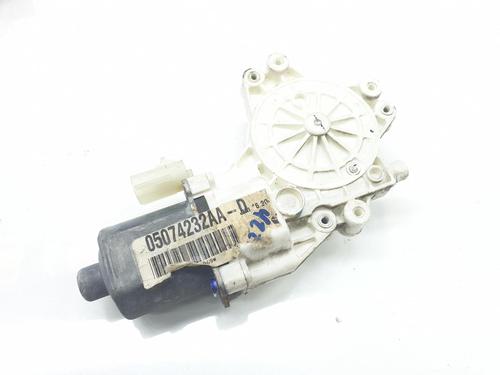 Rudehejsemotor bagstkærm højre DODGE CALIBER 2.0 CRD (140 hp) 17766640