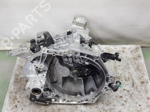 Gearkasse OPEL ASTRA L Sports Tourer (OV5) 1.2 (FRHNSL, FRHNSR) (131 hp) 24237173