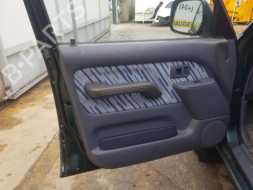 Right front indicator TOYOTA LAND CRUISER 90 (_J9_) 3.0 TD (KZJ90_, KZJ95_, KZJ90R, KZJ95R, KZJ90W, KZJ95W) | BP32293086C33