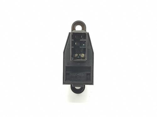 Right front window switch HYUNDAI H-1 / STAREX Bus (A1) 2.5 TD 4WD | BP6066850I26 
