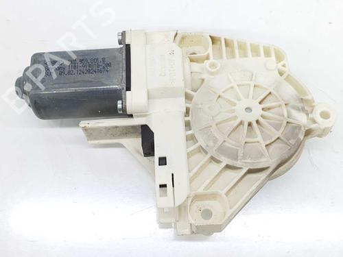 Left front window motor AUDI Q3 (8UB, 8UG) 2.0 TDI | BP3663740E21 