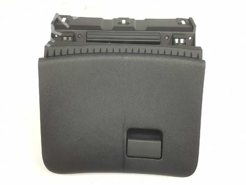 Used Glove box NISSAN JUKE (F15) 1.2 DIG-T (115 hp) 6012948