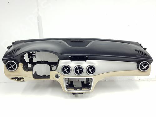 Used Dashboard MERCEDES-BENZ GLA-CLASS (X156) GLA 200 CDI / d (156.908) (136 hp) 20226538