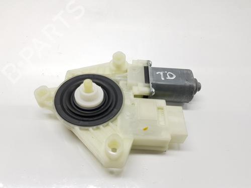Used Right rear window motor SKODA RAPID Spaceback (NH1) 1.2 TSI (90 hp) 17217523