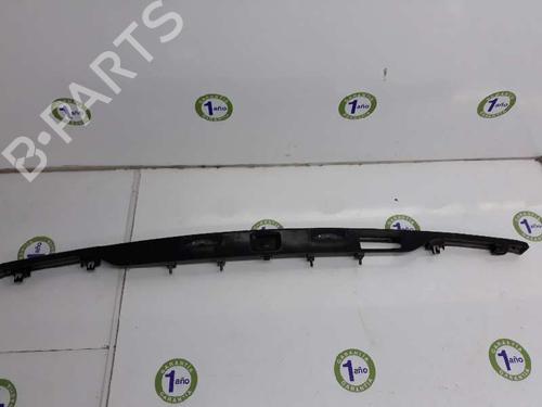 Used Tailgate handle LAND ROVER RANGE ROVER EVOQUE (L538) 2.0 D (150 hp) 4551008