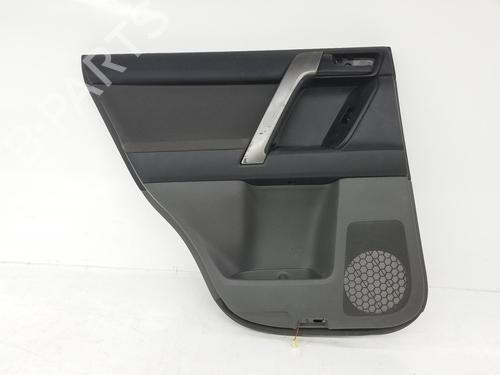 Pannello interno portiera posteriore sinistro TOYOTA LAND CRUISER PRADO (_J15_) 3.0 D-4D (KDJ150_, KDJ150, KDJ155) (173 hp) 6797756