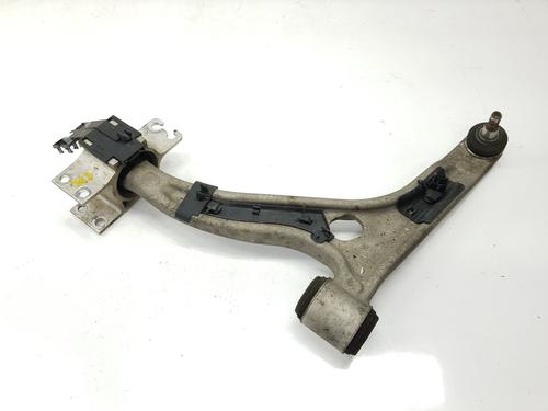 Used Left front suspension arm MERCEDES-BENZ A-CLASS (W176) A 180 CDI / d (176.012) (109 hp) 20193984