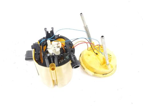 Used Fuel pump BMW 1 (E87) 118 d (143 hp) 7917629