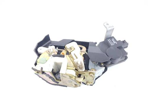 Rear left lock MITSUBISHI PAJERO III (V7_W, V6_W) 3.2 Di-D (V68W) | BP6426146C100 