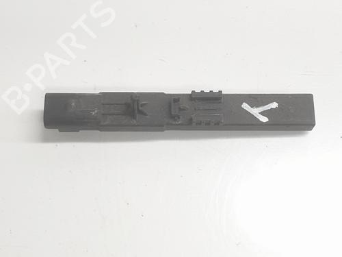 Used Electronic module Electronic module PEUGEOT 308 SW II (LC_, LJ_, LR_, LX_, L4_) 1.5 BlueHDi 130 (131 hp) 34353633 34353633