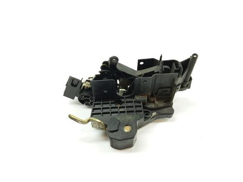 Used Front right lock MERCEDES-BENZ E-CLASS (W210) E 290 Turbo-D (210.017) (129 hp) 17836068