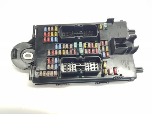 Fuse box VOLVO XC90 II (256) D5 AWD | BP28017739E1 