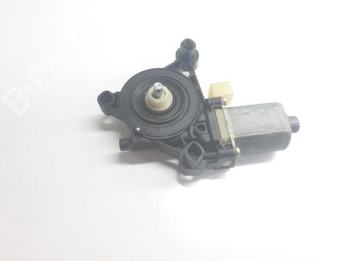 Right front window motor SKODA KAROQ (NU7, ND7) 1.5 TSI | BP31795102E20 - Image 4