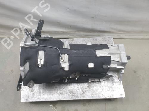 gearbox-land-rover-range-rover-velar-l560-2017-36788661 main image