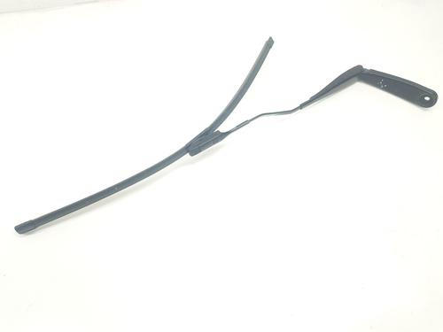 Used Front windshield wiper arm BMW X1 (F48) sDrive 18 d (150 hp) 21575303