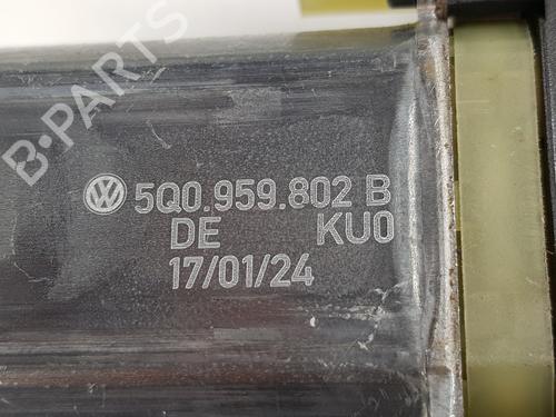 Right front window motor SKODA KAROQ (NU7, ND7) | BP38936103E20 - Image 2