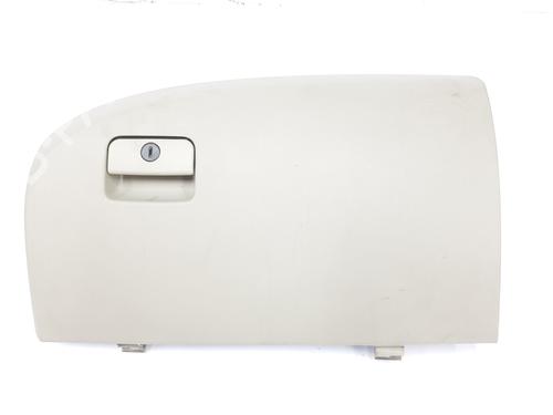 Used Glove box MITSUBISHI OUTLANDER II (CW_W) 2.2 DI-D 4WD (156 hp) 13445481