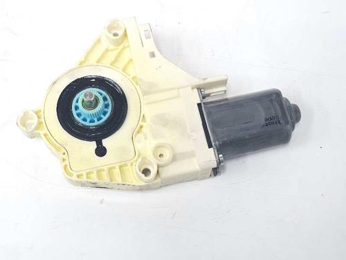 Used Right rear window motor LAND ROVER RANGE ROVER SPORT I (L320) 2.7 D 4x4 (190 hp) 6828000