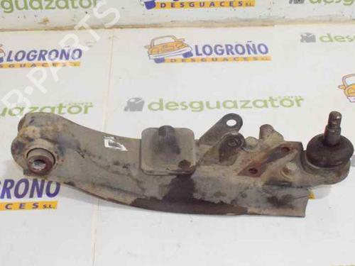Used Right front suspension arm HYUNDAI H-1 / STAREX Bus (A1) 2.5 TD 4WD (101 hp) 3376409