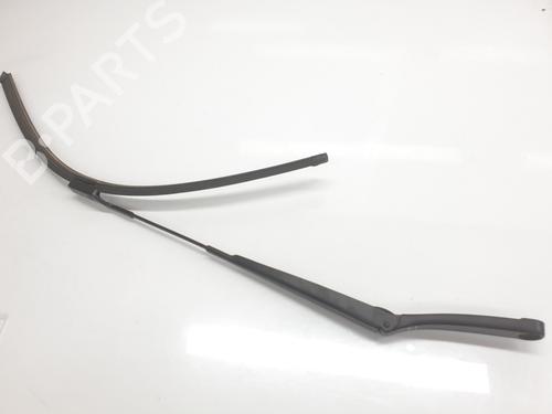 Used Front windshield wiper arm VW TOURAN (5T1) [2015-2025]  27091067