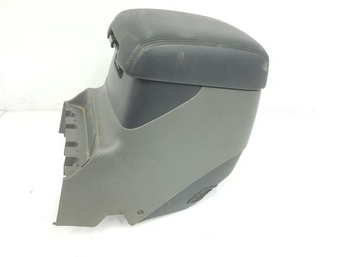 Armrest / Center console MITSUBISHI PAJERO III (V7_W, V6_W) 3.2 Di-D (V68W) | BP7881403I20 