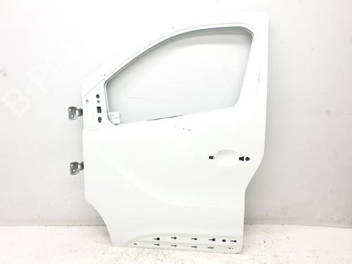 Used Left front door RENAULT TRAFIC III Bus (JG_) [2014-2025]  21003376