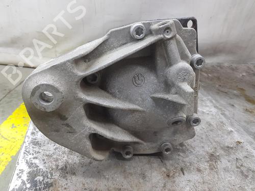 Used Rear differential BMW 1 (F21) 116 d (116 hp) 8941392