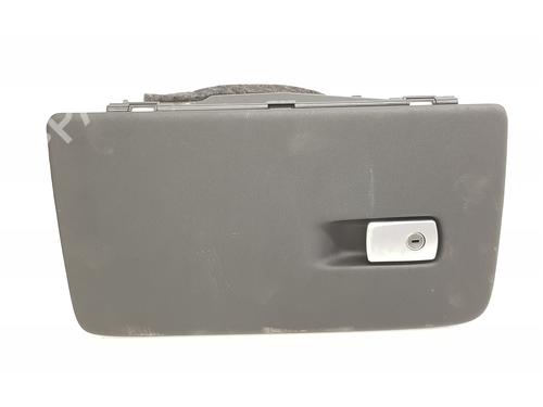 Used Glove box Glove box 37794747 37794747