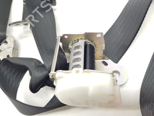 Rear center seatbelt TOYOTA YARIS (_P13_) 1.5 Hybrid (NHP130_, NHP130) | BP20658736I27 