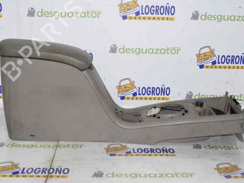 Armrest / Center console RENAULT MEGANE II (BM0/1_, CM0/1_) 1.5 dCi (BM1E, CM1E) (106 hp) 8200079091 | 8200079091 | PIEL  |