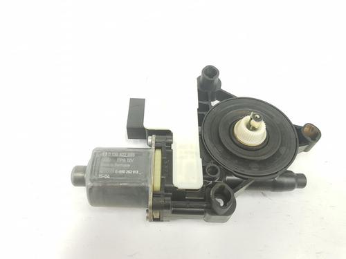 Rudehejsemotor bagstkærm venstre VW GOLF VII (5G1, BQ1, BE1, BE2) 1.6 TDI (110 hp) 13021611