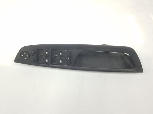 Used Left front window switch Left front window switch BMW X5 (E70) xDrive 30 d (235 hp) 10686920 10686920
