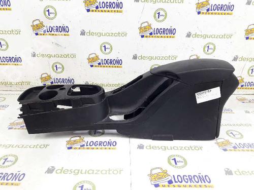 Used Armrest / Center console SEAT ALTEA (5P1) 1.9 TDI (105 hp) 7894546