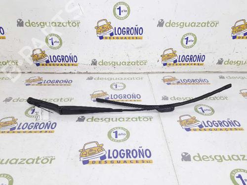 Used Front windshield wiper arm VW GOLF V (1K1) 1.9 TDI (105 hp) 7895396