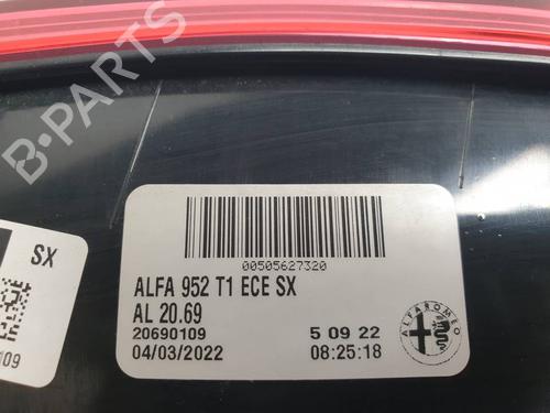 Left taillight ALFA ROMEO GIULIA (952_) 2.2 D (952AFA25, 952AFM25, 952ALA25) | BP39752546C34 - Image 2