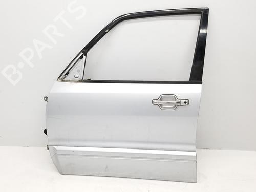 Used Right front door MITSUBISHI PAJERO III (V7_W, V6_W) 3.2 Di-D (V68W) (160 hp) 13687976
