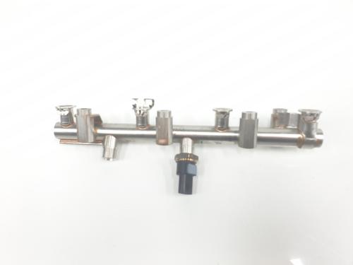 Used Injection rail NISSAN QASHQAI II (J11, J11_) 1.3 DIG-T (160 hp) 30436960