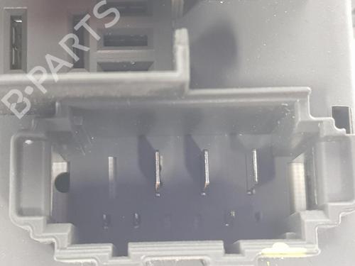 Fuse box BMW 3 (E90) 318 d | BP8946932E1 