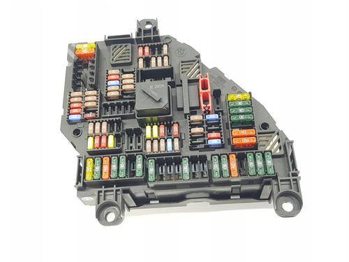 Used Fuse box Fuse box 37430082 37430082