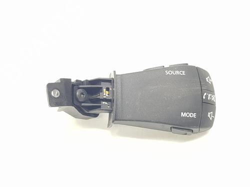 Used Steering wheel controls RENAULT EXPRESS Box Body/MPV [2021-2026]  32216119