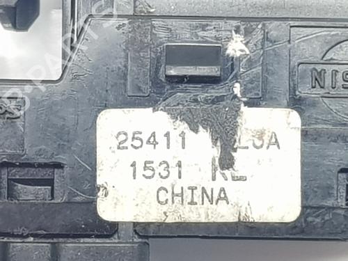 Venstre bagtil elrude kontakt NISSAN JUKE (F15) 1.5 dCi | BP10329637I29