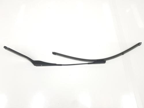 Used Front windshield wiper arm BMW X1 (E84) sDrive 20 d (177 hp) 17710980