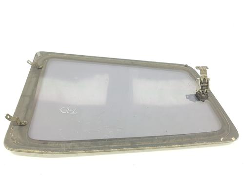 Rear right quarter glass MITSUBISHI PAJERO III (V7_W, V6_W) 3.2 Di-D (V68W, V78W) | BP25727292C92 