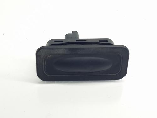 Used Tailgate handle RENAULT CLIO IV Estate Van (KH_) 1.5 dCi 90 (90 hp) 20321325