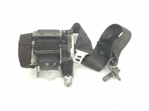 Used Rear center seatbelt VOLVO S60 II (134) D5 (215 hp) 8745278